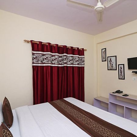 Oyo 13728 Hotel Kempty Valley View Hotel & Restaurant Mussoorie Eksteriør billede