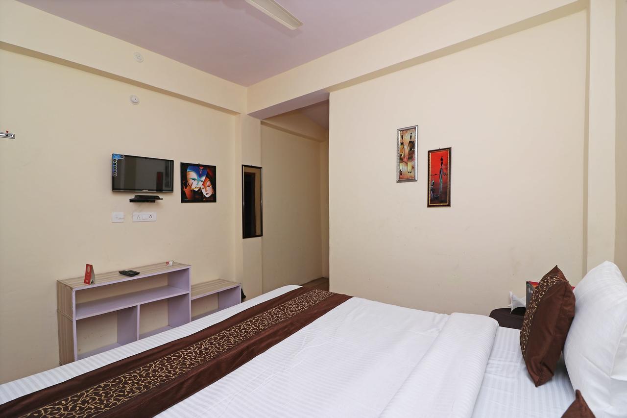 Oyo 13728 Hotel Kempty Valley View Hotel & Restaurant Mussoorie Eksteriør billede