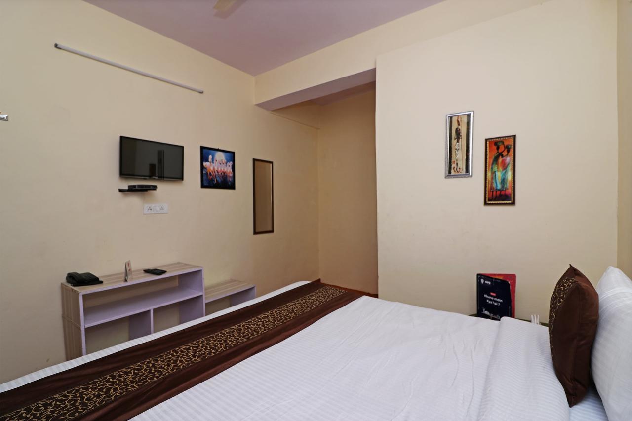 Oyo 13728 Hotel Kempty Valley View Hotel & Restaurant Mussoorie Eksteriør billede