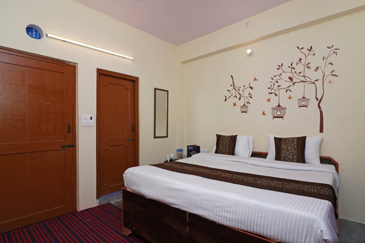 Oyo 13728 Hotel Kempty Valley View Hotel & Restaurant Mussoorie Eksteriør billede